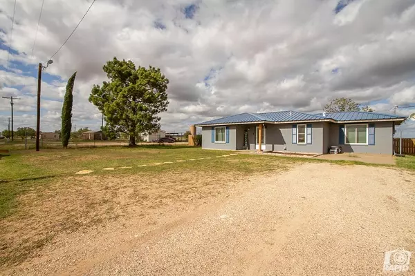 10654 W Grape Creek Rd, San Angelo, TX 76901