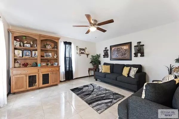 Los Fresnos, TX 78566,31280 ARALIA CT