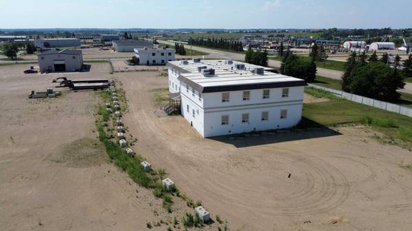 Rural Lacombe County, AB T0M 0J0,27123 Highway 597 #2