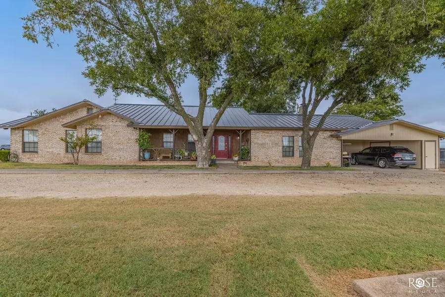 12326 E Veribest Rd, Miles, TX 76861