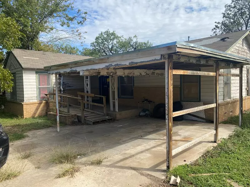 1521 Webster St, San Angelo, TX 76901