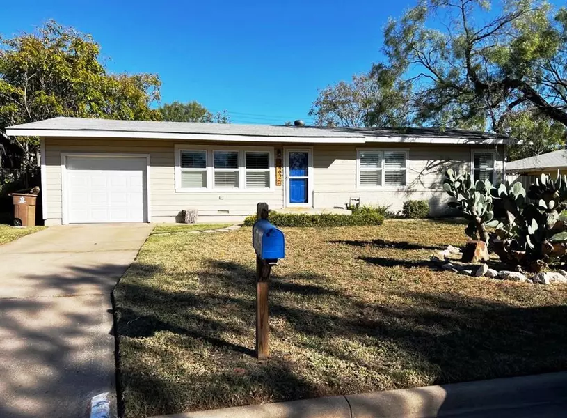 2462 SMU Ave, San Angelo, TX 76904