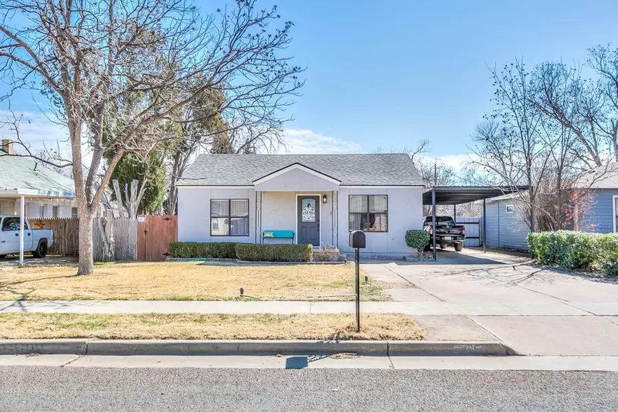 25 W 26th St, San Angelo, TX 76903