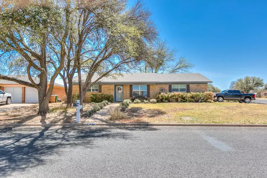 3553 Old Post Rd, San Angelo, TX 76904