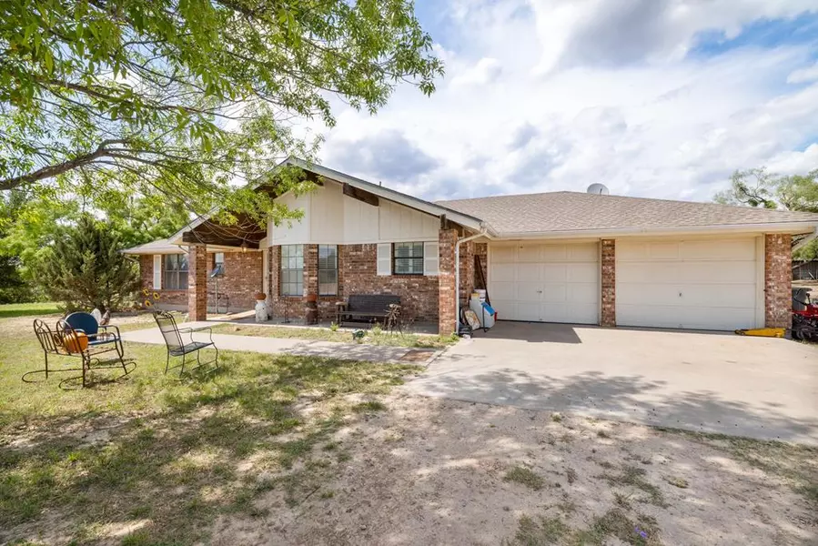 7602 Rollin Acres Rd, San Angelo, TX 76901