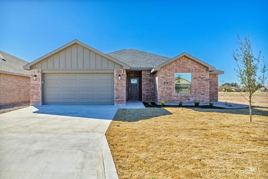 3131 Cedarhill Dr, San Angelo, TX 76904