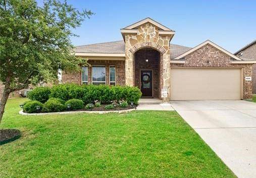 8605 Sierra Trail, Cross Roads, TX 76227