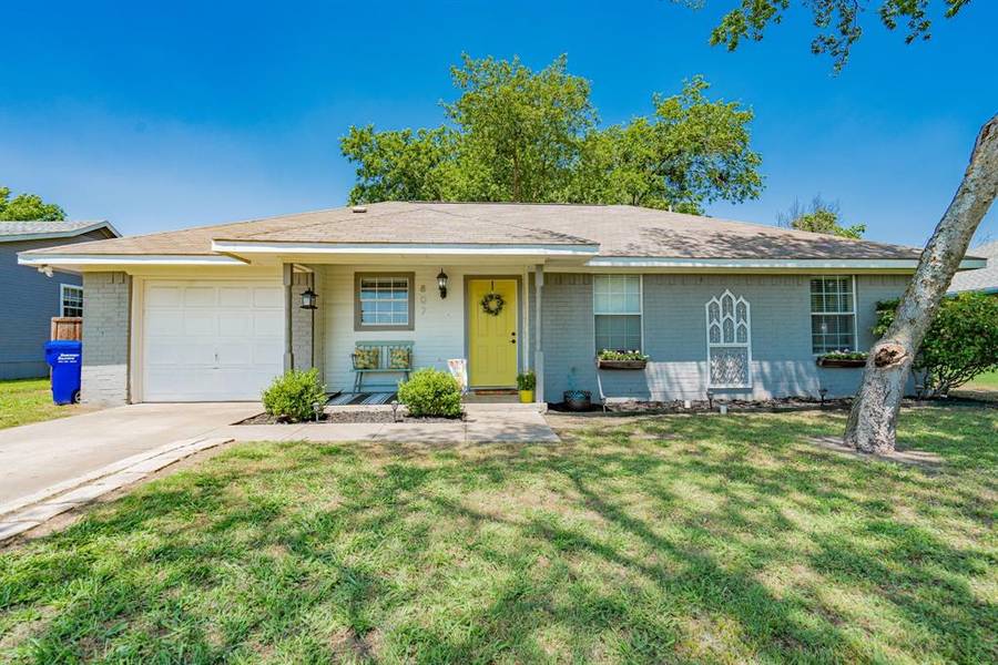 807 Stedham, Royse City, TX 75189