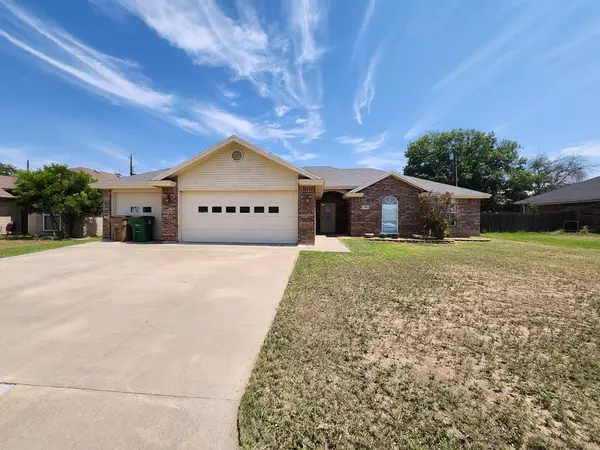 San Angelo, TX 76903,18 Amberwood Dr