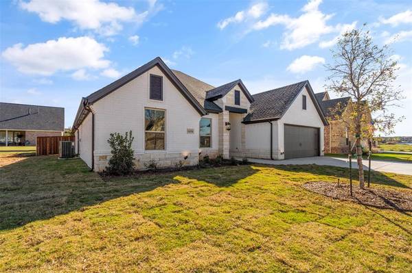 Granbury, TX 76048,1434 Highland Park Circle