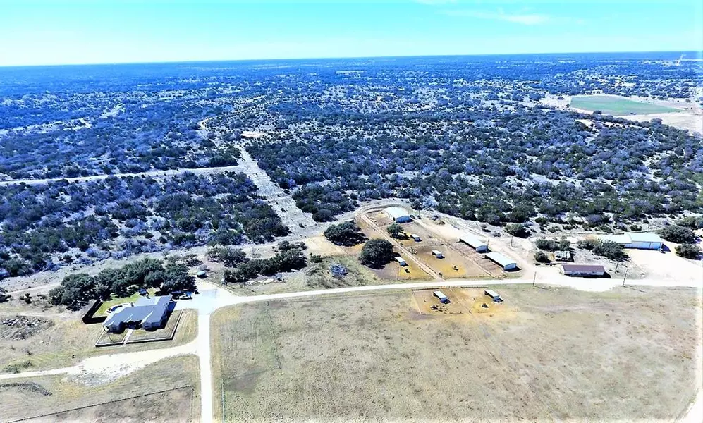 2485 County Rd 102, Sonora, TX 76950