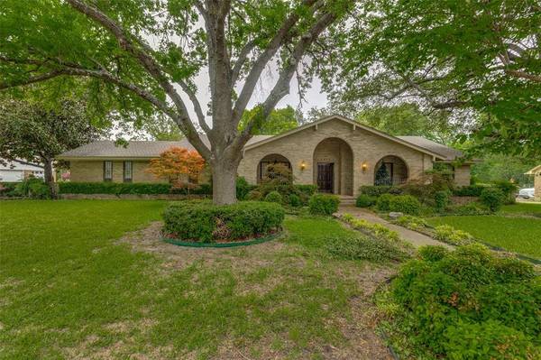 3306 S Glenbrook Drive, Garland, TX 75041