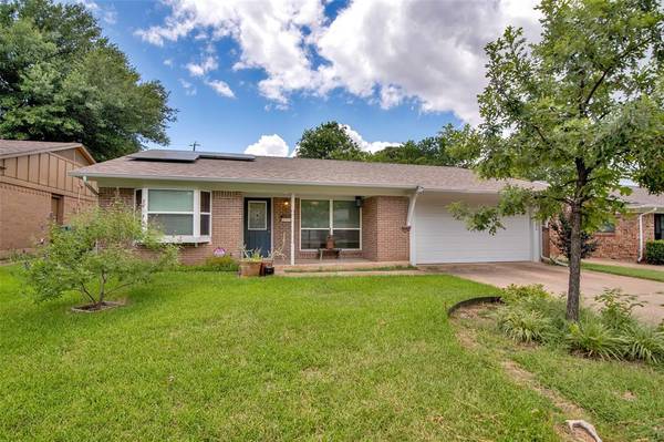 2332 N Ricketts Street, Sherman, TX 75092