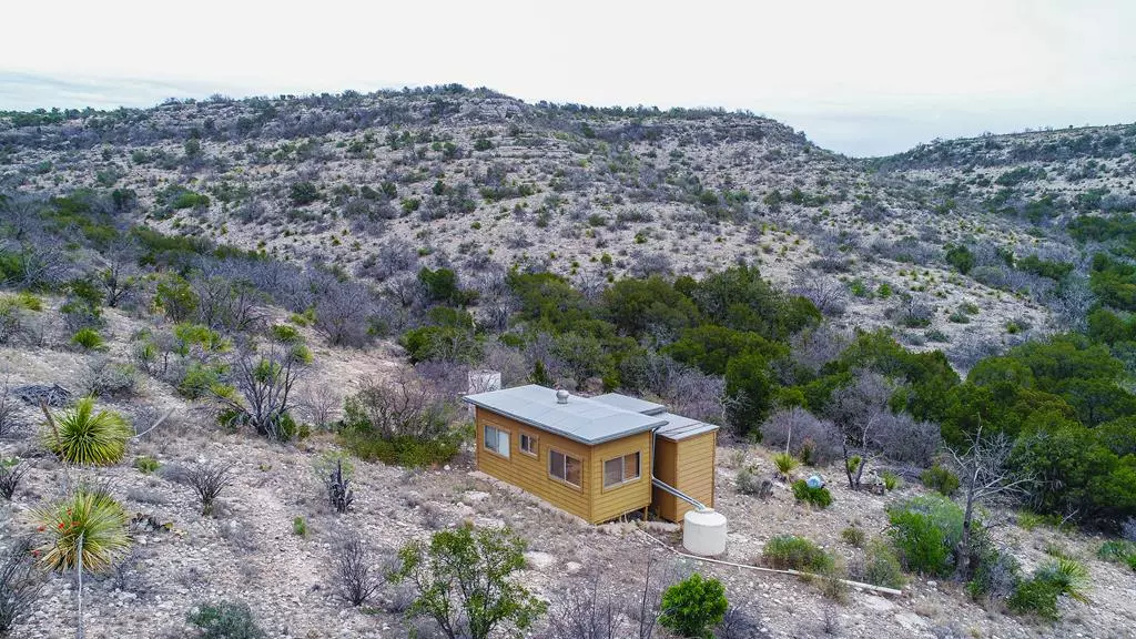 785 Hunters Glen Rd, Ozona, TX 76943