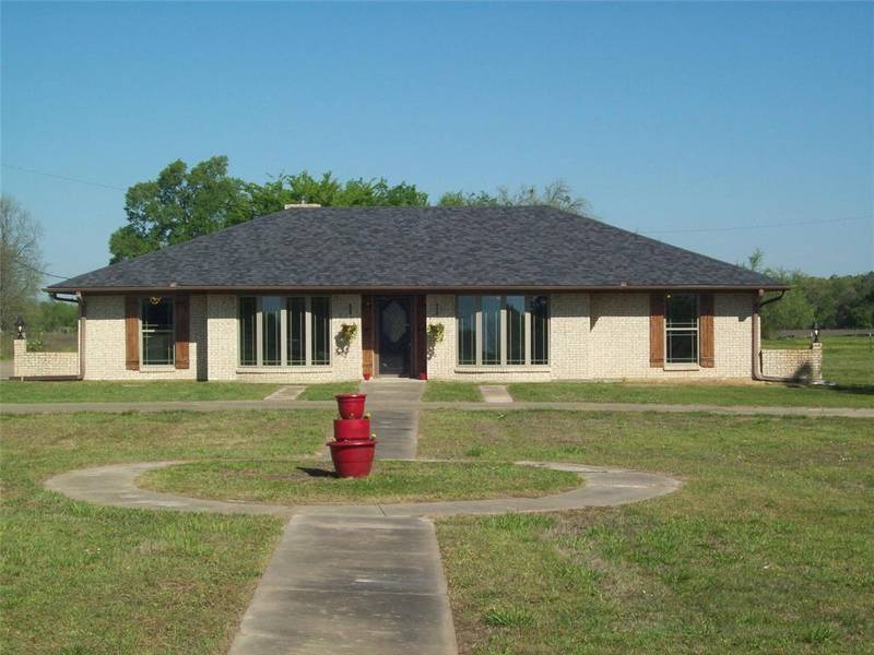 1290 County Road 1272, Deport, TX 75435