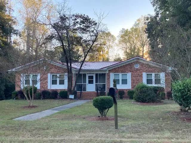 Manning, SC 29102,607 Woodside Drive