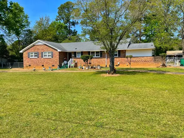 326 S Lee Street, Bishopville, SC 29010