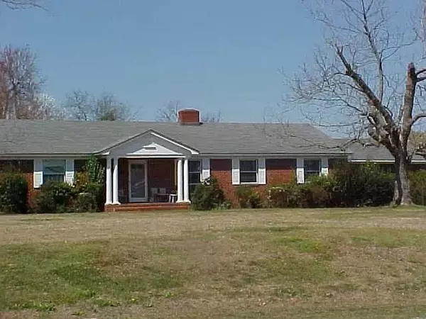 1070 Bloomville Road, Manning, SC 29102