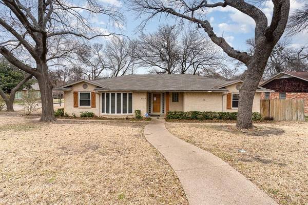 6109 N Jim Miller Road, Dallas, TX 75228