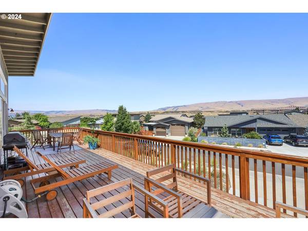 The Dalles, OR 97058,168 BLUE HERON CT