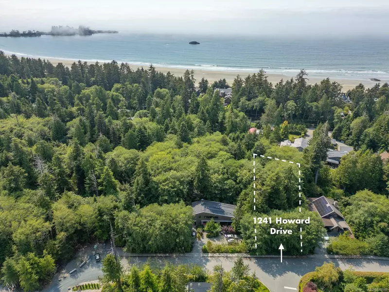 1241 Howard Dr, Tofino, BC V0R 2Z0