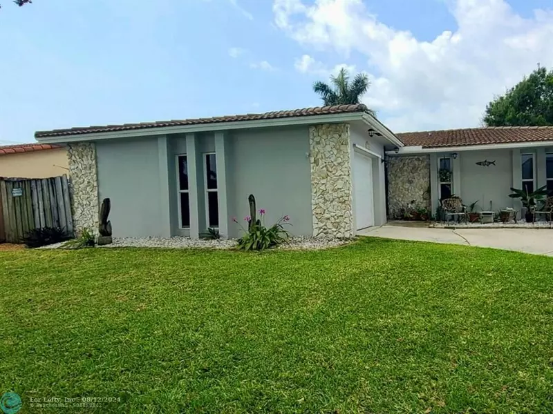 216 SE 4TH TE, Dania Beach, FL 33004