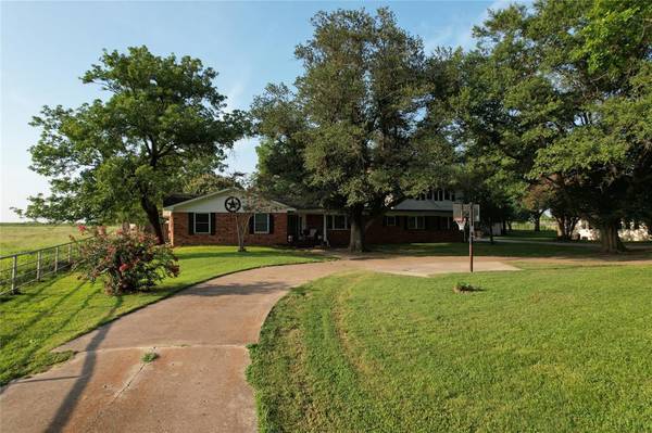 797 NE ACCESS ROAD, Mount Vernon, TX 75457