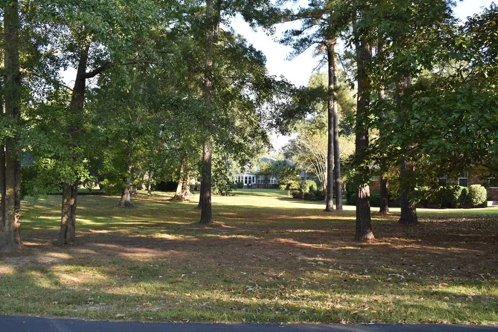 Manning, SC 29102,214 Ridge Lake Dr.