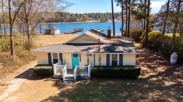 2112 Lake Shore Drive, Manning, SC 29102