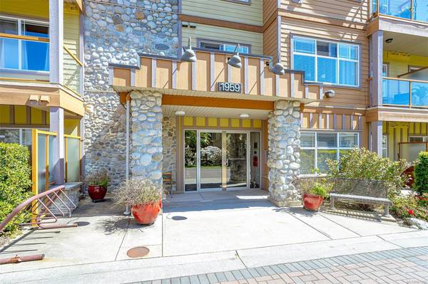 Central Saanich, BC V8M 2K1,1959 Polo Park Crt #311