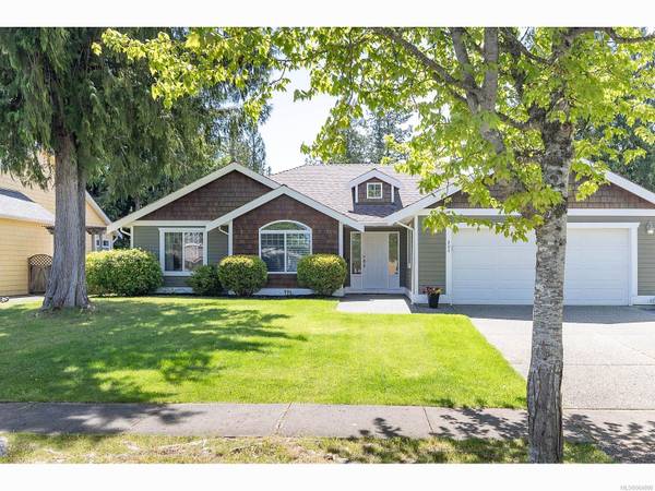 Qualicum Beach, BC V9K 2P5,204 SATURNA Dr