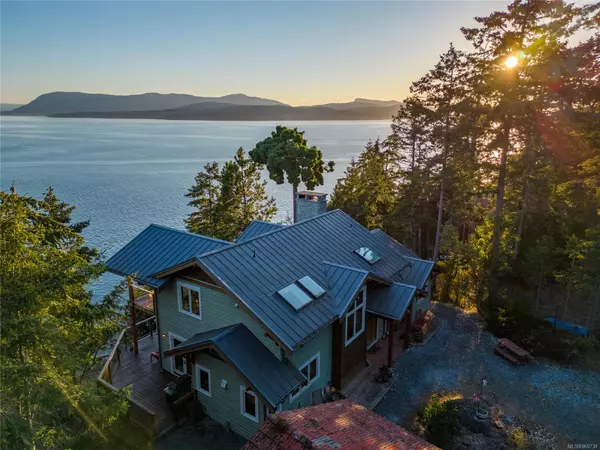 Pender Island, BC V0N 2M2,1617 Storm Cres