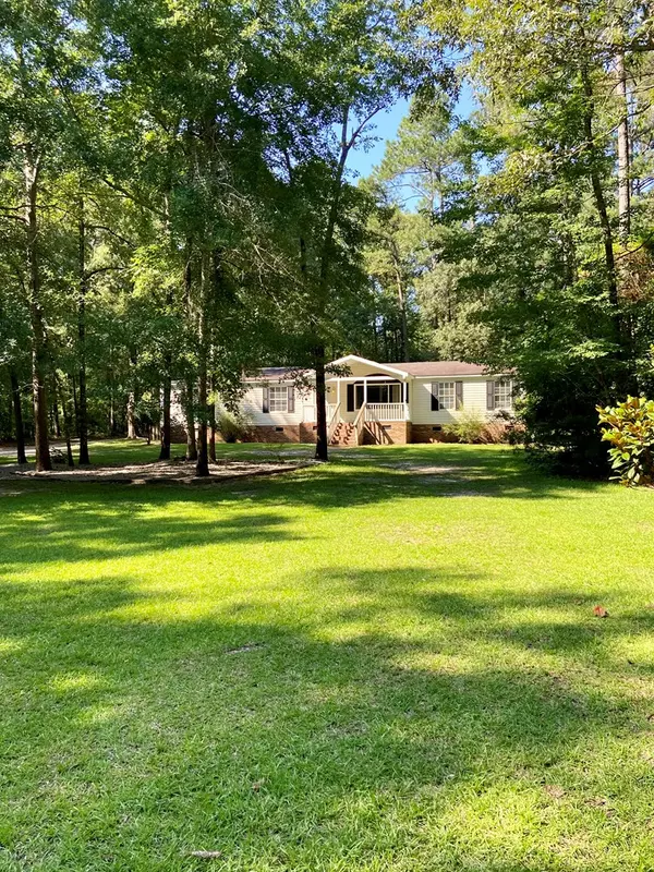 Manning, SC 29102,1119 Otter Lane