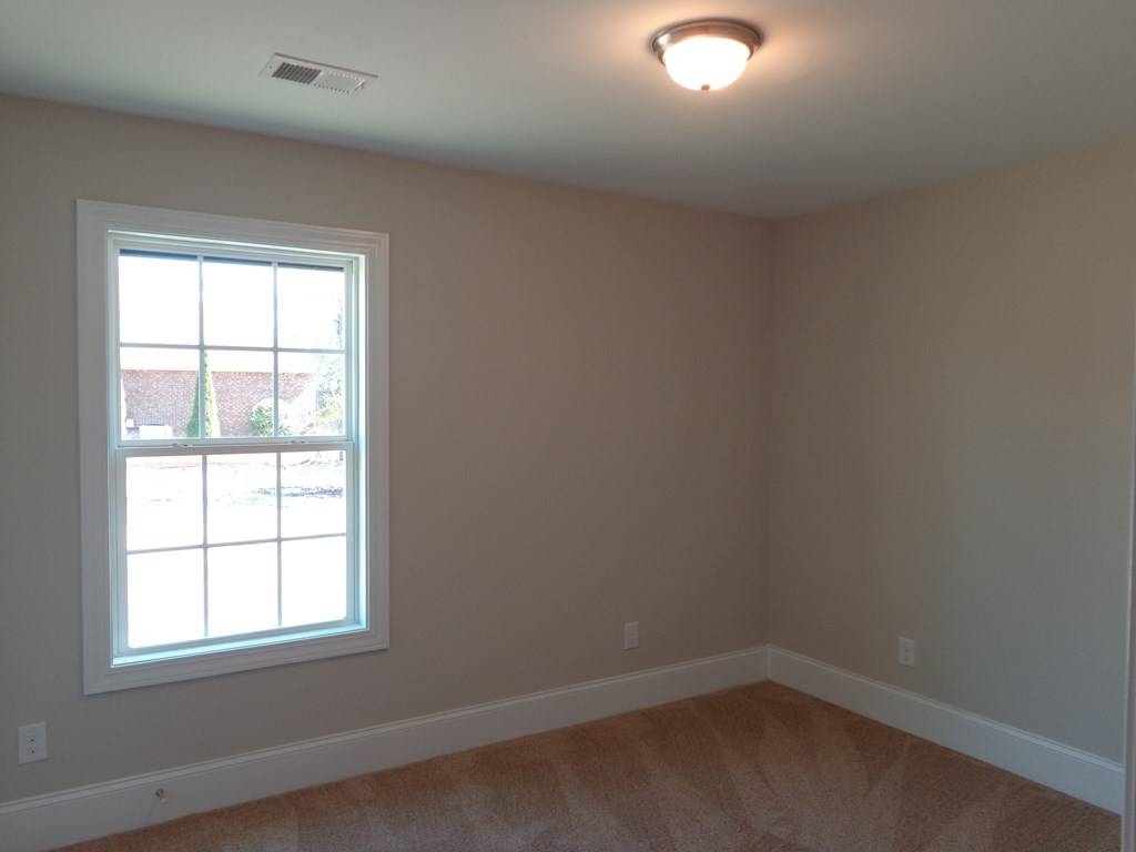 Sumter, SC 29150,1005 Dewees (158)