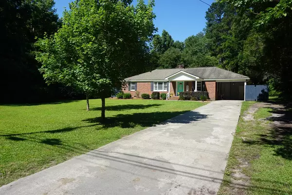 50 S DUKES ST, Summerton, SC 29148