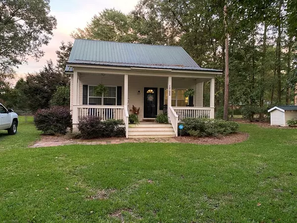 1722 Kenwood Road, Manning, SC 29102