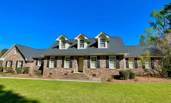 127 Country Club Boulevard, Saint George, SC 29477