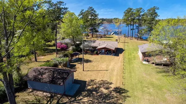 1092 Driftwood Drive, Manning, SC 29102