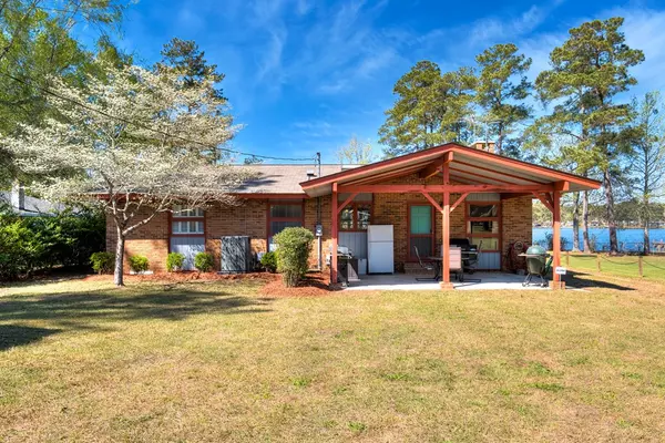 Manning, SC 29102,1092 Driftwood Drive