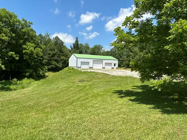 Jamestown, TN 38556,107 Billy Ridge Road