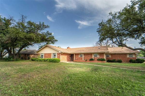 1505 Sycamore Street,  Breckenridge,  TX 76424