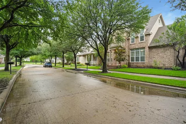 North Richland Hills, TX 76180,8609 Summer Tree Lane