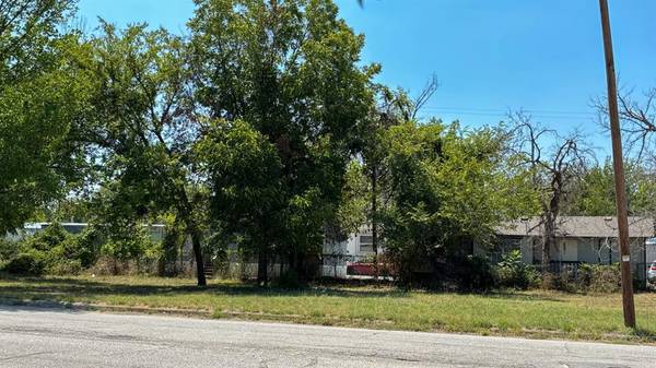 White Settlement, TX 76108,505 N Cherry Lane