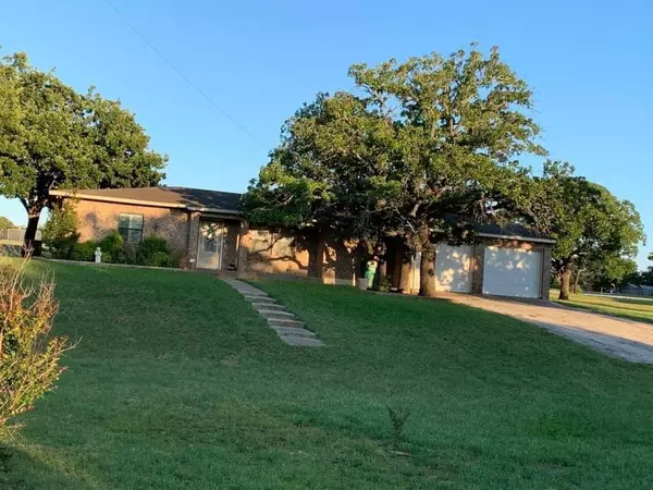 121 Pr Jackson, Jacksboro, TX 76458