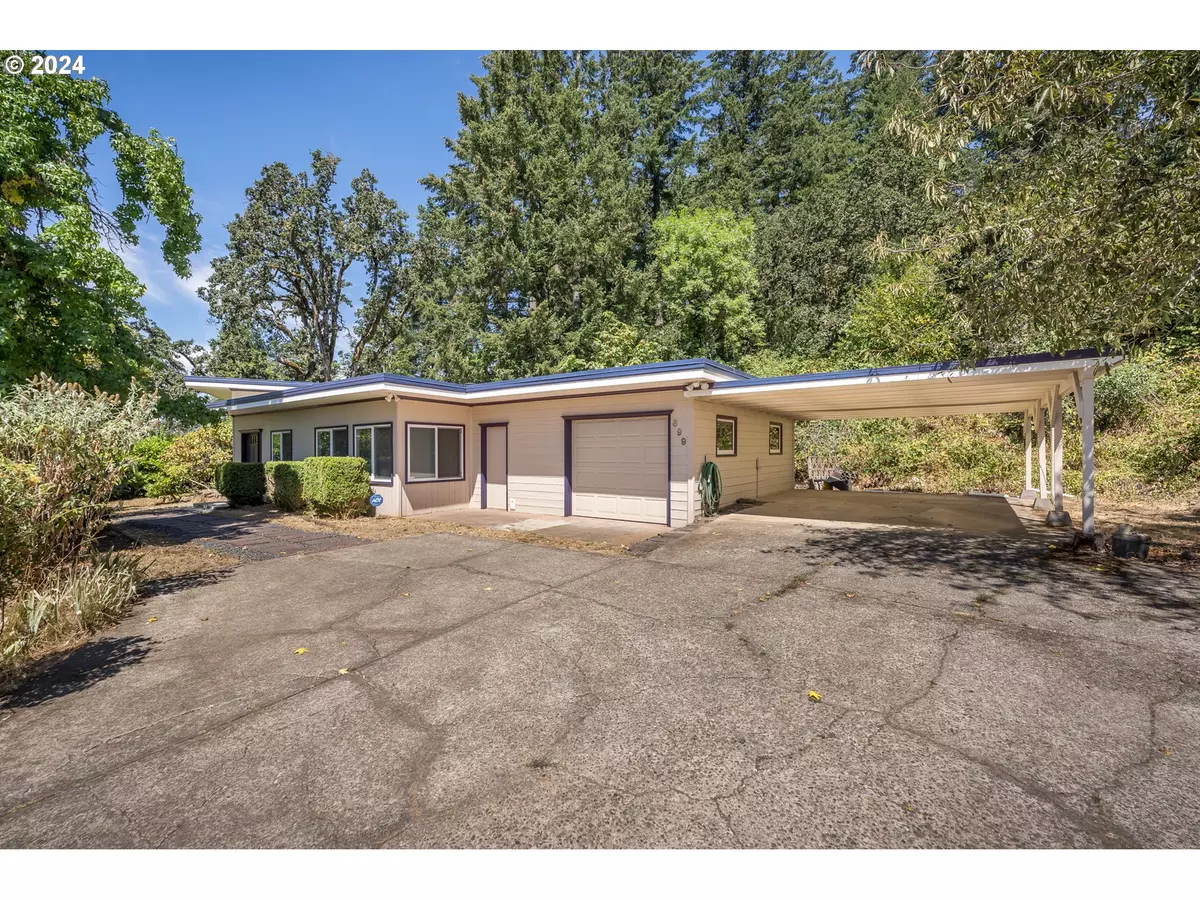 Springfield, OR 97478,699 S 58TH ST