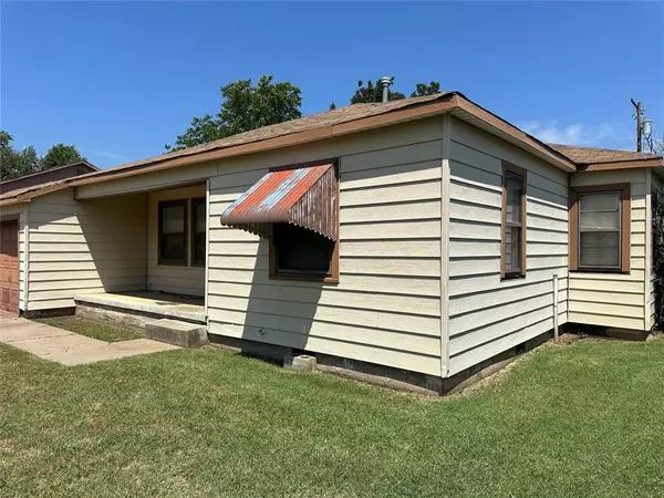 Altus, OK 73521,1125 Maple Street