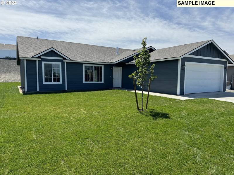 2835 Cardinal PL, Umatilla, OR 97882