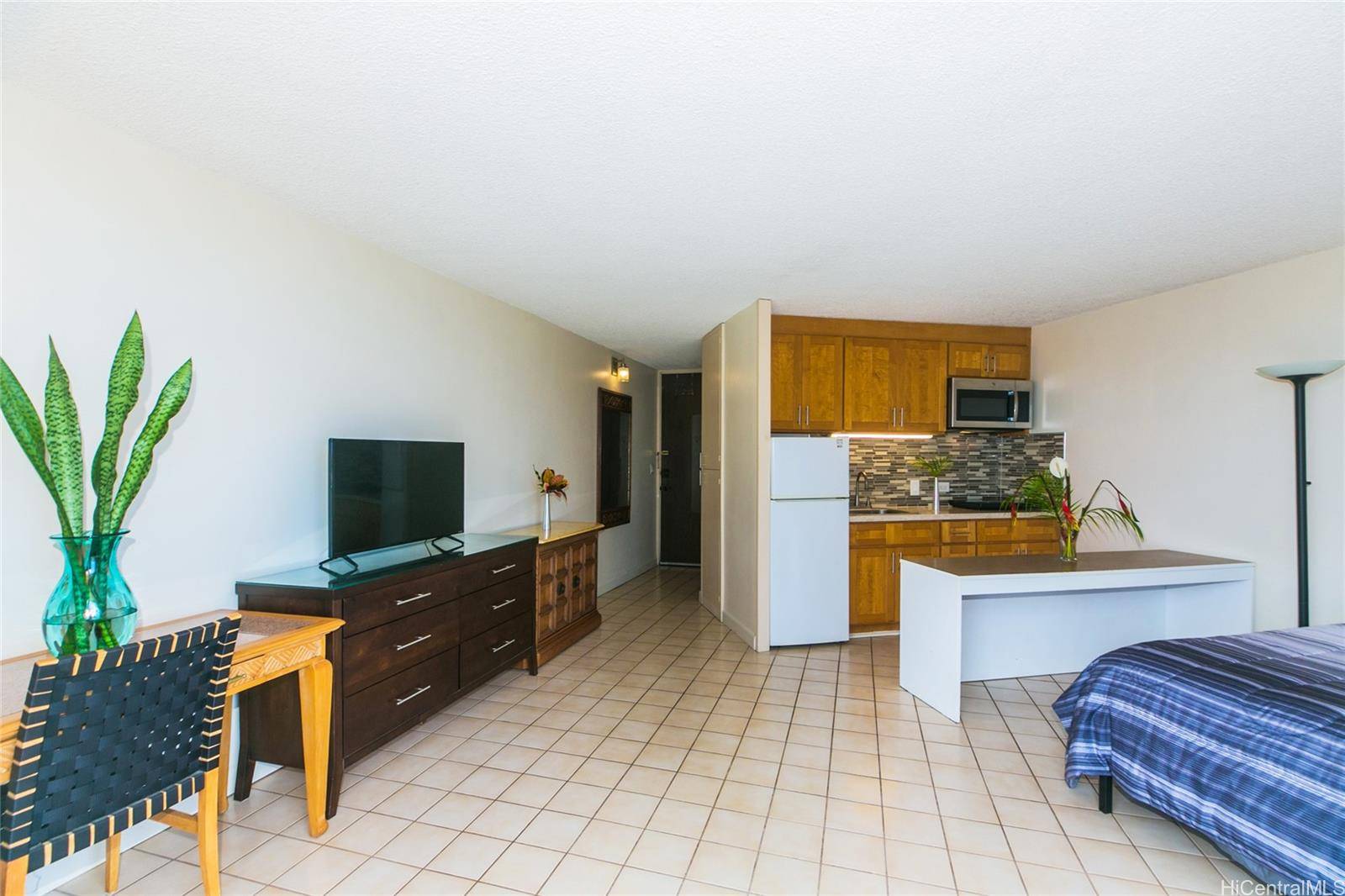 750 Amana Street #1312, Honolulu, HI 96814