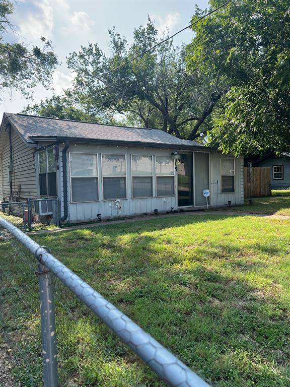 Weatherford, TX 76086,109 N Mill Street