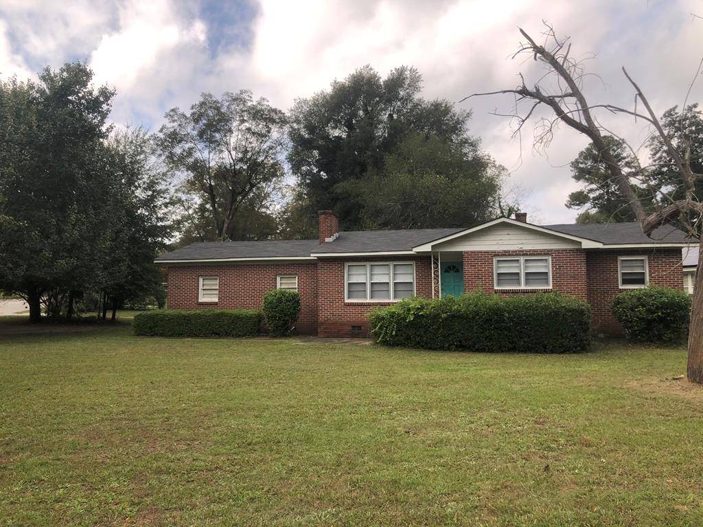 8 Woodside Rd, Sumter, SC 29150